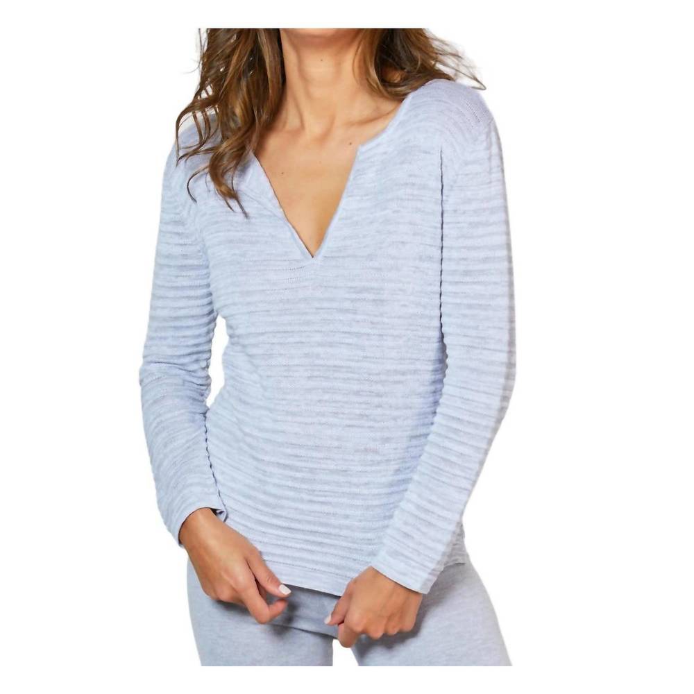 NEW FRENCH KYSS open v-neck sweater in slate
